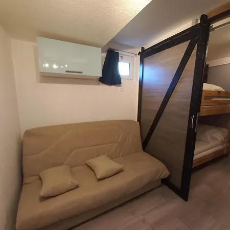 3 Etoiles 6 Pers Au Pied Des Pistes Vue Spendide Sur La Montagne Les 2 Alpes 1800 M Daire